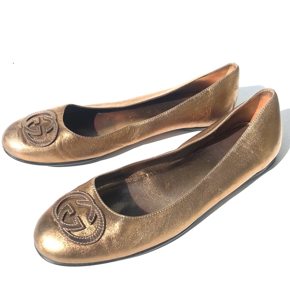 GUCCI metallic gold logo ballet flats 40 1/2 10